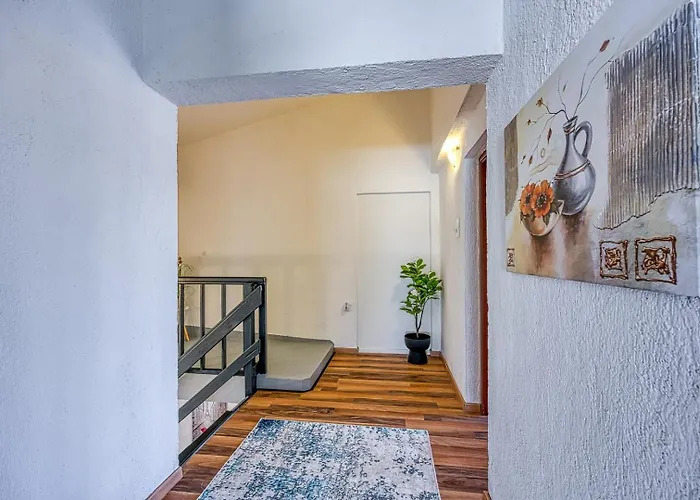 Four-bedroom Magnolija