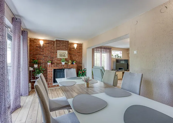 公寓 Four-bedroom Magnolija