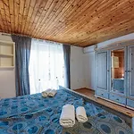 Four-bedroom Magnolija * Poreč
