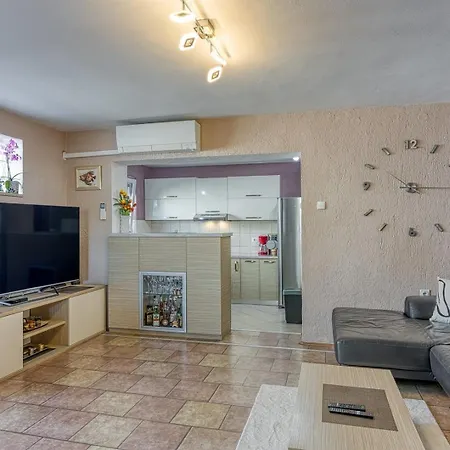 Four-bedroom Magnolija * Porec