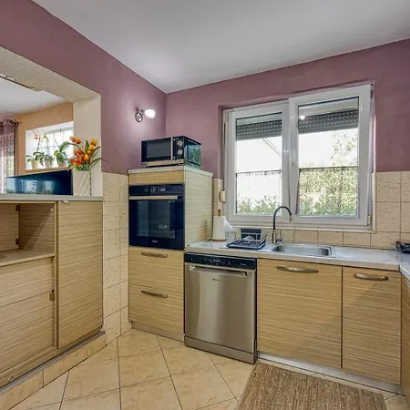 Four-bedroom Magnolija Porec