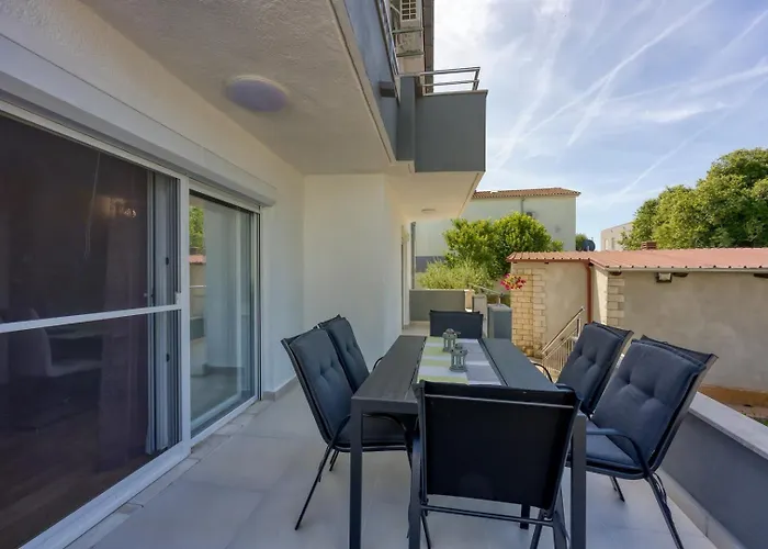 Four-bedroom Magnolija Poreč